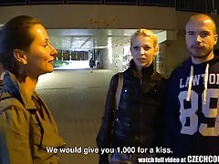 Samantha và phim sex em chong chi dau vietsub Kendall giải trí với nhau