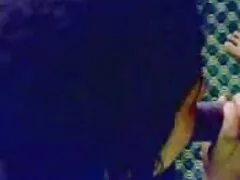 Lilly Labeau làm hài lòng vòi sex bo chong nang dau phu de của một con chó